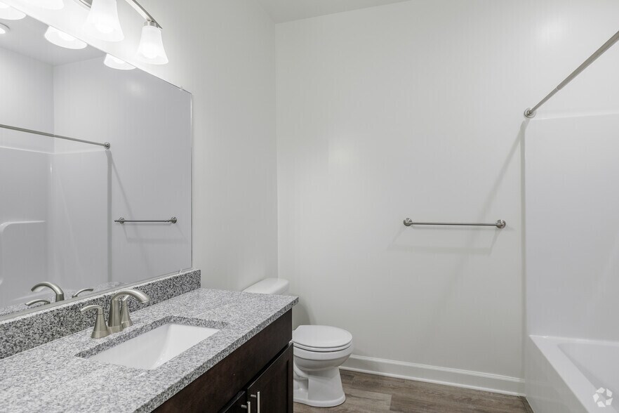 More Photos Of 41 Wttr Ln, Westminster Apartments For Sale