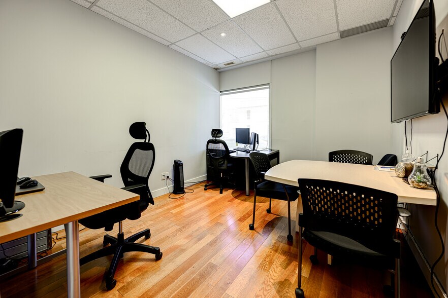 More Photos Of 1449-1463 Rue Du Collège, Montréal Apartments For Lease