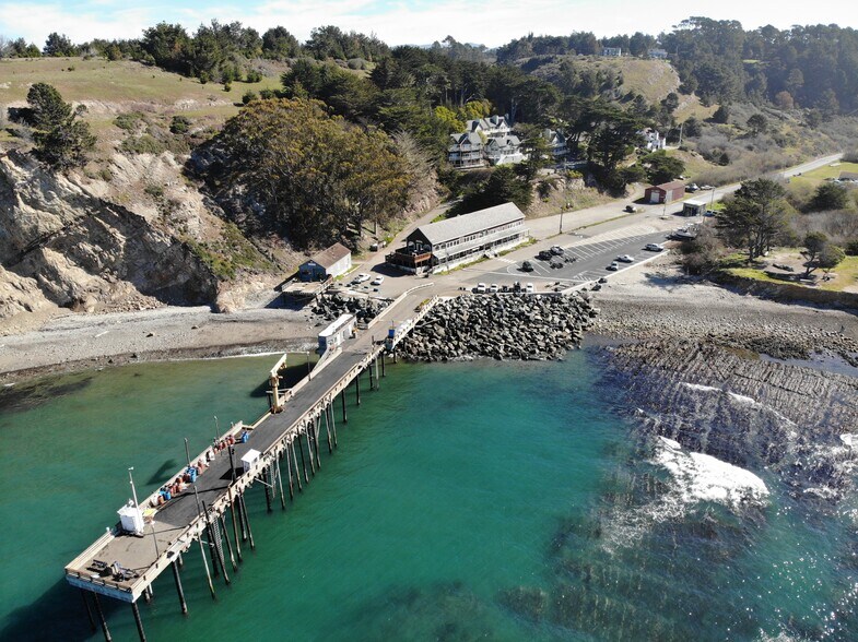 More Photos Of 810 Port Road, Point Arena Restaurant For Sale