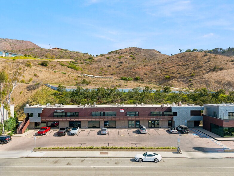Primary Photo Of 22333 Pacific Coast Hwy, Malibu General Retail For Lease