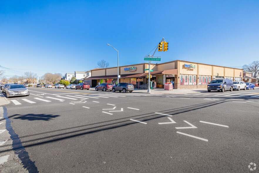 Primary Photo Of 2407-2411 150th St, Whitestone Supermarket For Sale