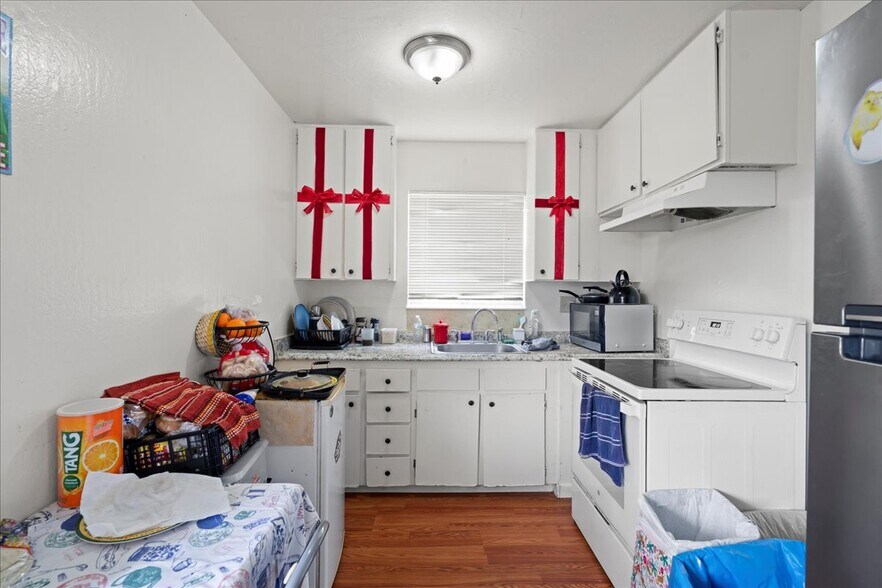 More Photos Of 545 Hampshire Ave, Redwood City Apartments For Sale