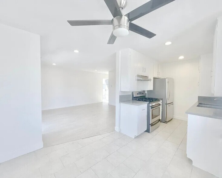 More Photos Of 3667 Veteran Ave, Los Angeles Apartments For Sale