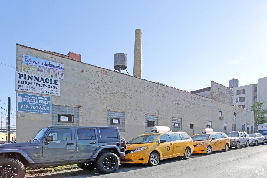 More Photos Of 10-01 44th Rd, Long Island City Warehouse For Lease