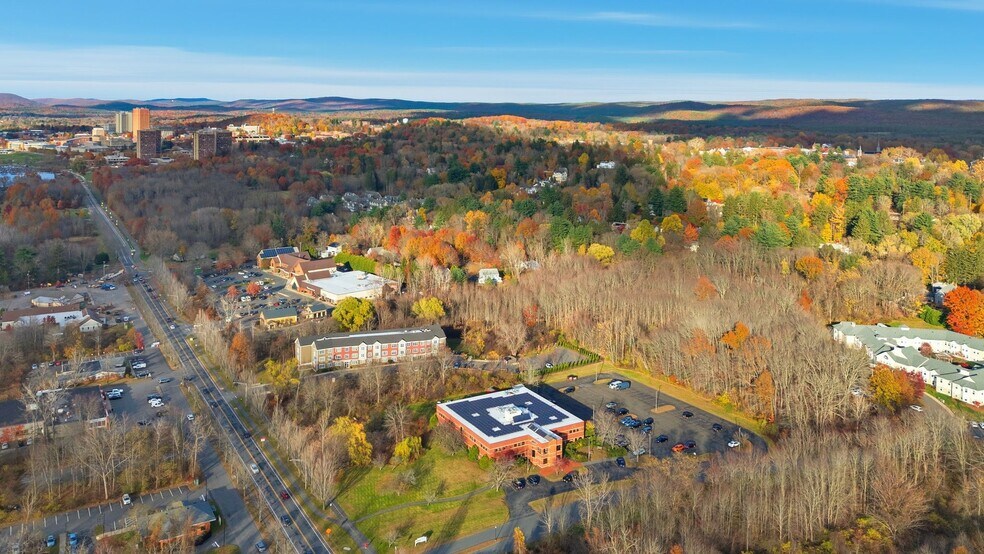 More Photos Of 100 University Dr, Amherst Medical For Lease