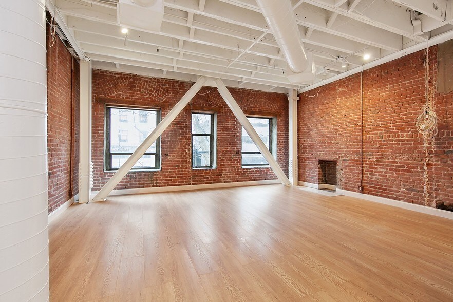 More Photos Of 1242 Market St, San Francisco Loft Creative Space For Lease