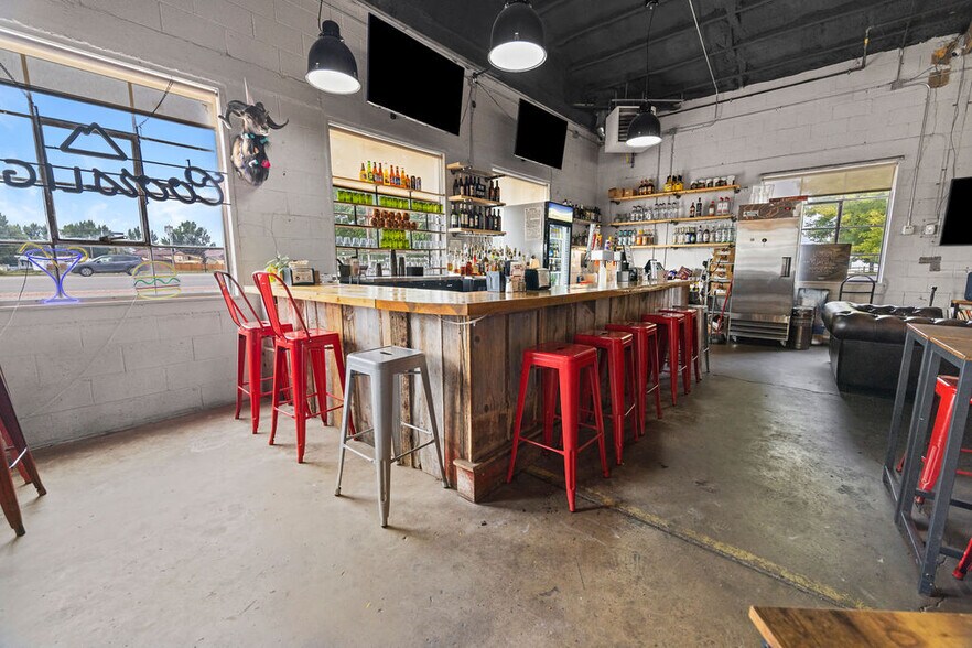 More Photos Of 1589 W Victory Way, Craig Flex For Sale