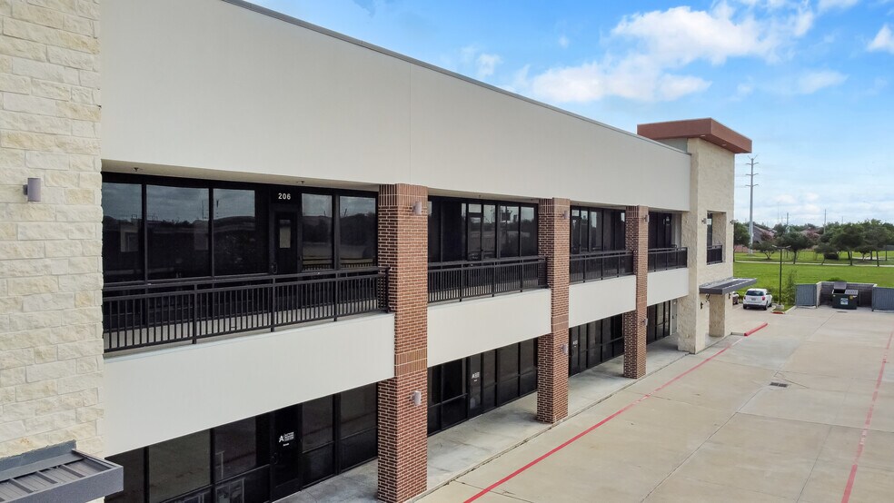 More Photos Of 2941 Broadway Bend Dr, Pearland Office For Lease