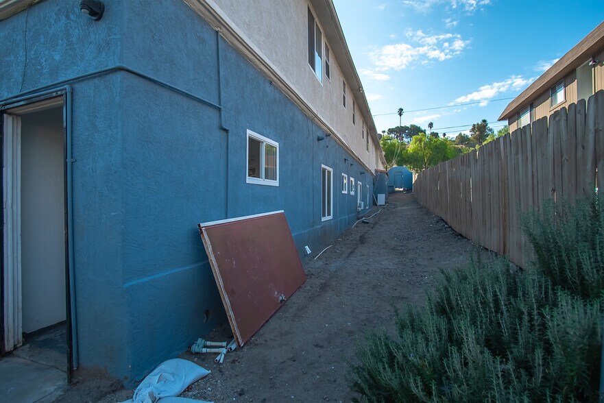 More Photos Of 9922-9934 Buena Vista Dr, Spring Valley Apartments For Sale