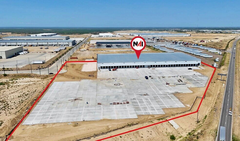 More Photos Of 19926 Kraus Lp, Laredo Distribution For Sale