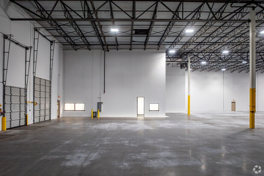 More Photos Of 4401 Samuell Blvd, Mesquite Unknown For Lease