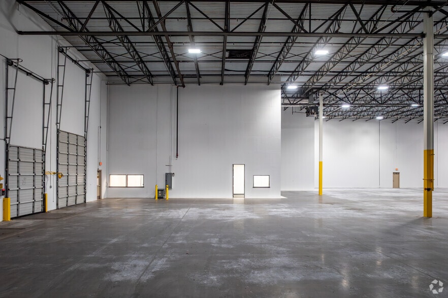 More Photos Of 4401 Samuell Blvd, Mesquite Unknown For Lease