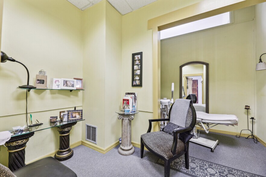 More Photos Of 35 Belden Pl, Montclair Loft Creative Space For Sale