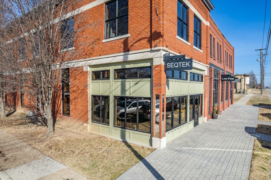 More Photos Of 201 E Hobson Ave, Sapulpa Loft Creative Space For Sale