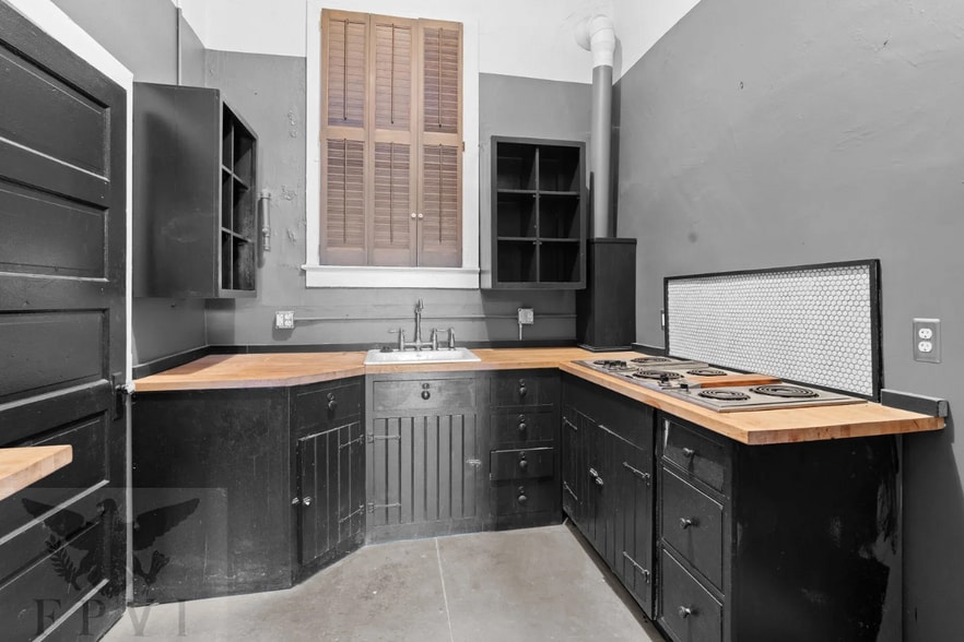 More Photos Of 4802 Rhode Island Ave, Hyattsville Unknown For Lease