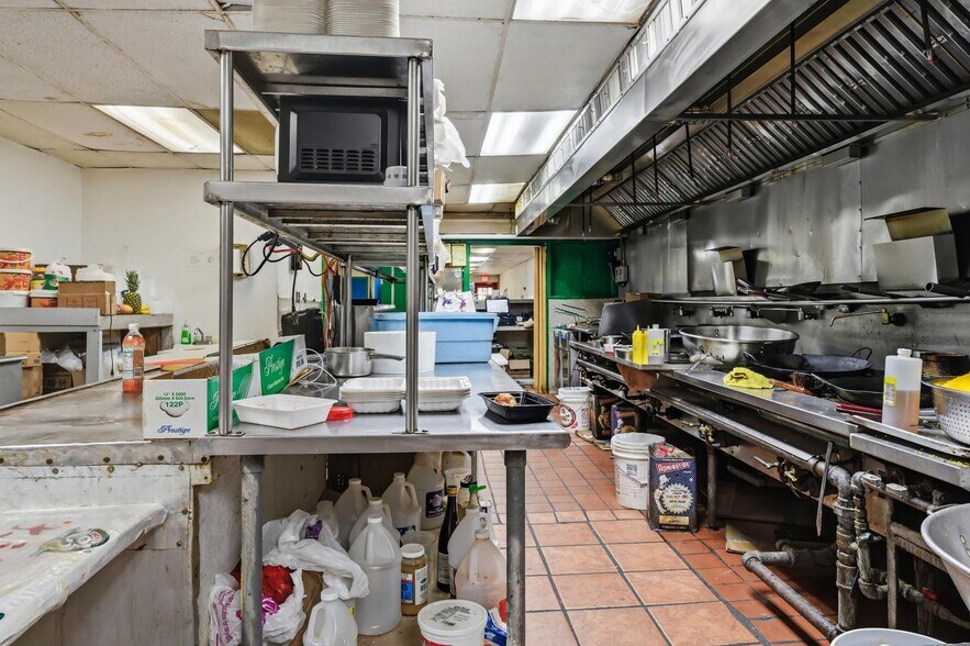 More Photos Of 6 N Washington St, Easton Restaurant For Sale