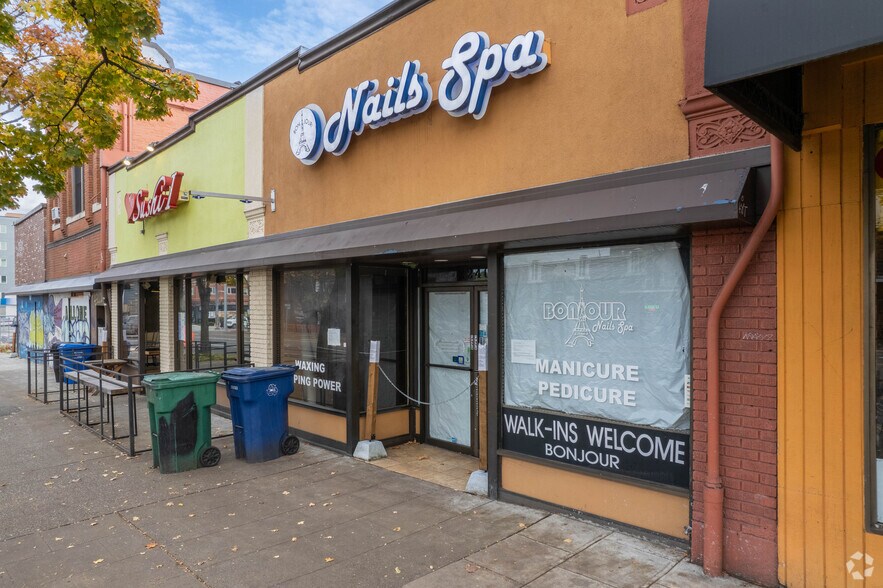 Primary Photo Of 2228-2232 NW Market St, Seattle General Retail For Lease