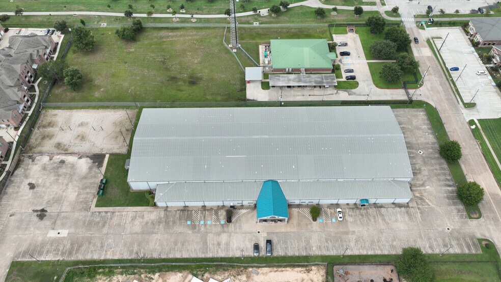 More Photos Of 8835 Wheat Cross Dr, Houston Freestanding For Lease