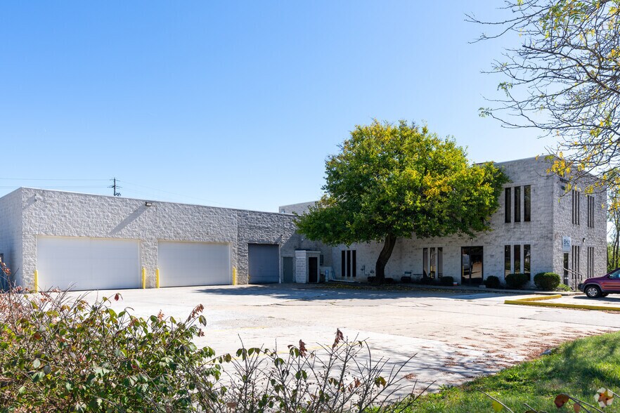 Primary Photo Of 1489 Kelly Ave, Akron Manufacturing For Lease