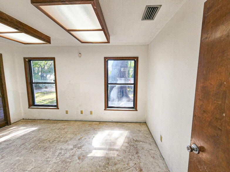 More Photos Of 11121 SE 53rd Ct, Belleview Medical For Sale