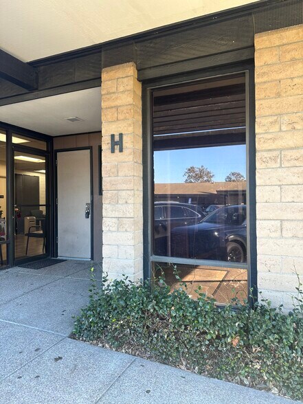 More Photos Of 1225 Travis Blvd, Fairfield Medical For Lease