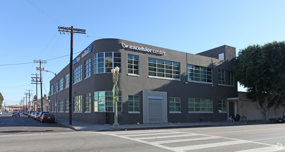 Primary Photo Of 2700 S Grand Ave, Los Angeles Warehouse For Sale
