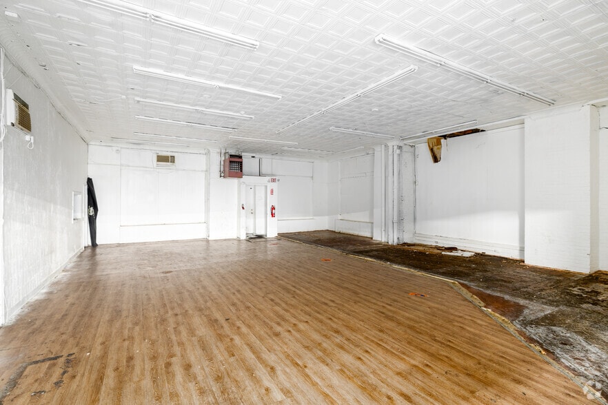 More Photos Of 67 W Queen Ln, Philadelphia Warehouse For Lease