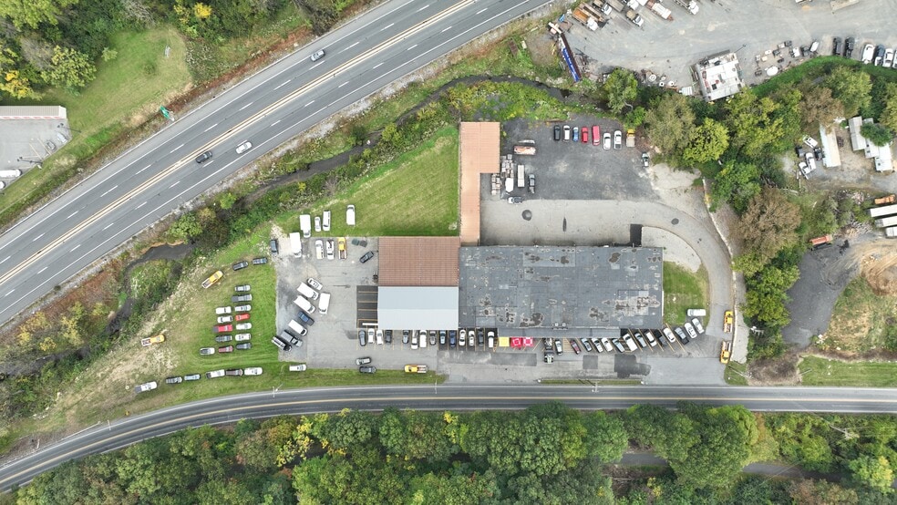 More Photos Of 2300 Wood Ave, Easton General Retail For Sale