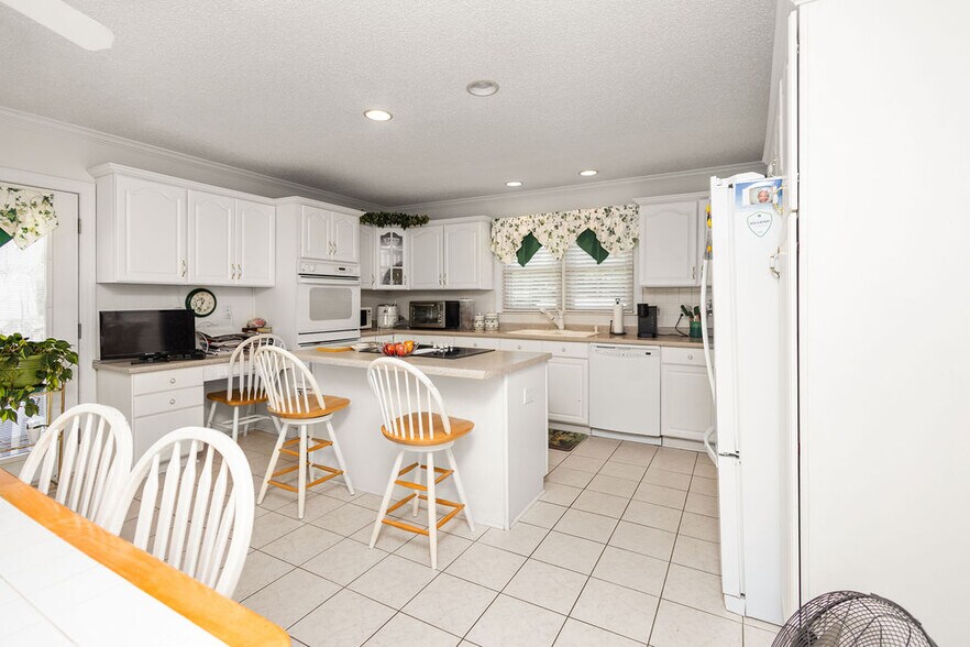 More Photos Of 950 Totten Rd, Gibsonville Freestanding For Sale