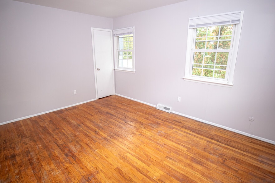 More Photos Of 2171 Thurmont Rd, Akron Multifamily For Sale