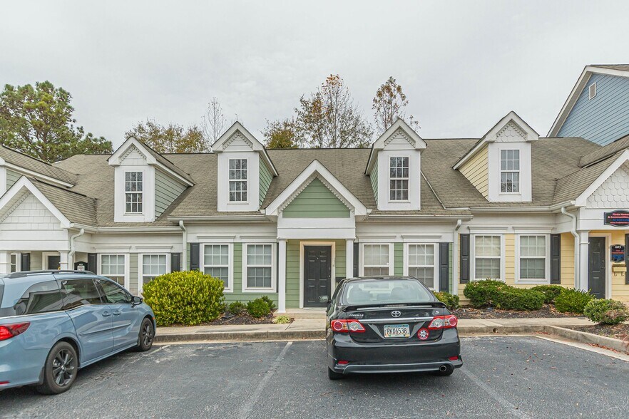 More Photos Of 500 Lanier Ave W, Fayetteville Office For Lease