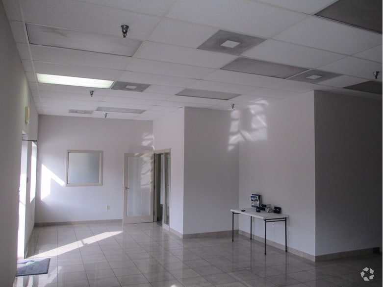 More Photos Of 6295 Edsall Rd, Alexandria Unknown For Lease