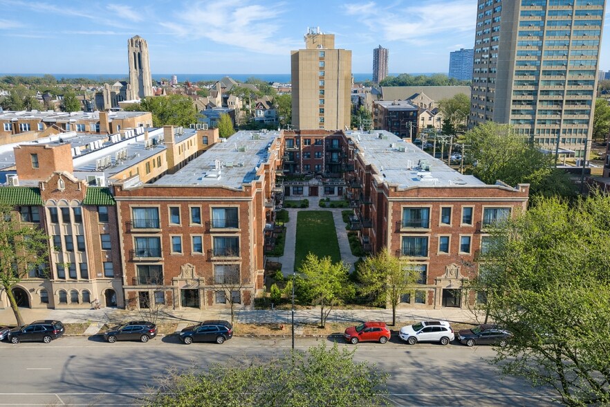 Primary Photo Of 4627 S Drexel Blvd, Chicago Apartments For Sale