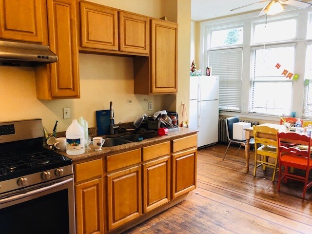 More Photos Of 403 S 42nd St, Philadelphia Apartments For Sale