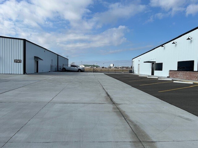 More Photos Of 3141 Outer Rd, Scott City General Retail For Lease