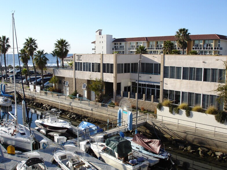 More Photos Of 210-212 Yacht Club way, Redondo Beach Office For Lease
