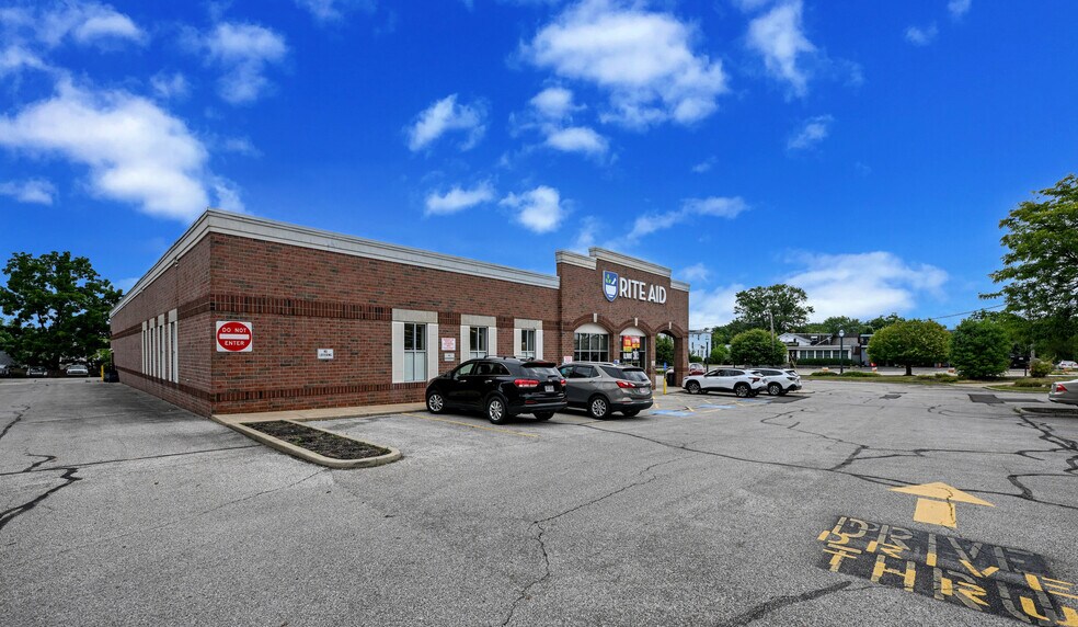 More Photos Of 207 N Court St, Medina Freestanding For Lease