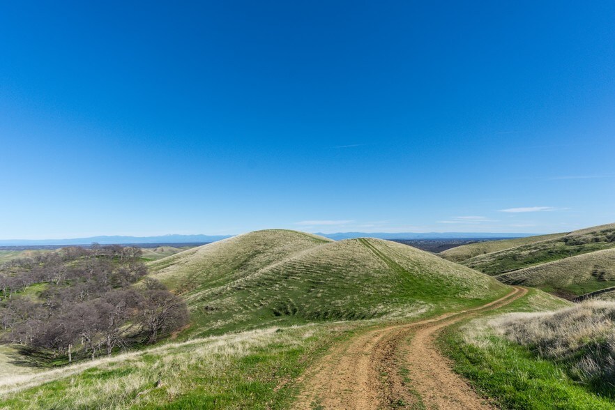 More Photos Of McAuliffe Rd, Igo Land For Sale