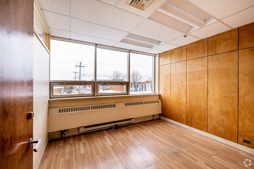 More Photos Of 9145 Rue Boivin, Montréal Light Manufacturing For Lease