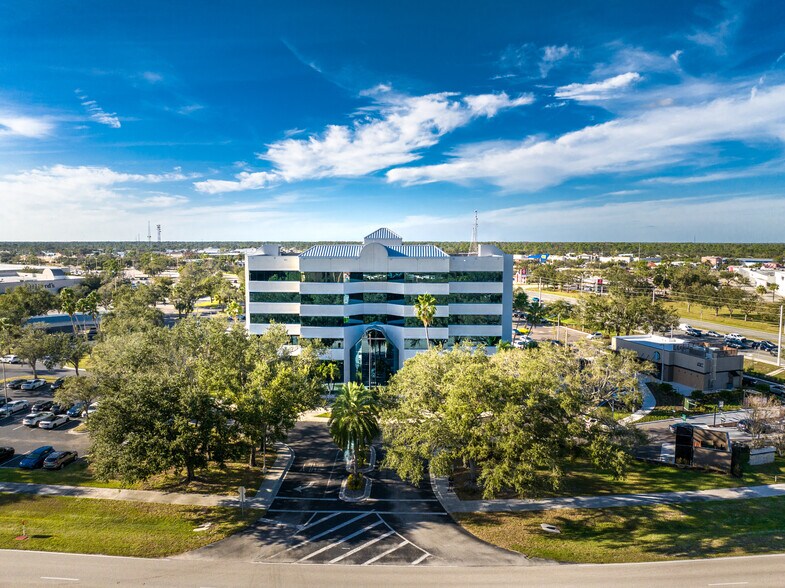 More Photos Of 18501 Murdock Cir, Port Charlotte Medical For Lease