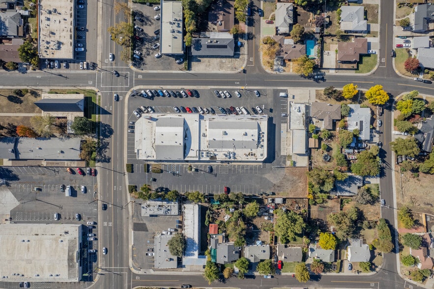 More Photos Of 3314-3406 Delaware Ave, Stockton Storefront For Sale