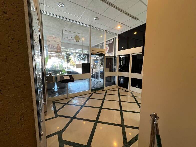 More Photos Of 1575 Westwood Blvd, Los Angeles Medical For Lease