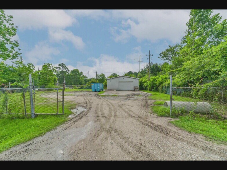 Primary Photo Of 14133 Ravendale Rd, Humble Warehouse For Sale