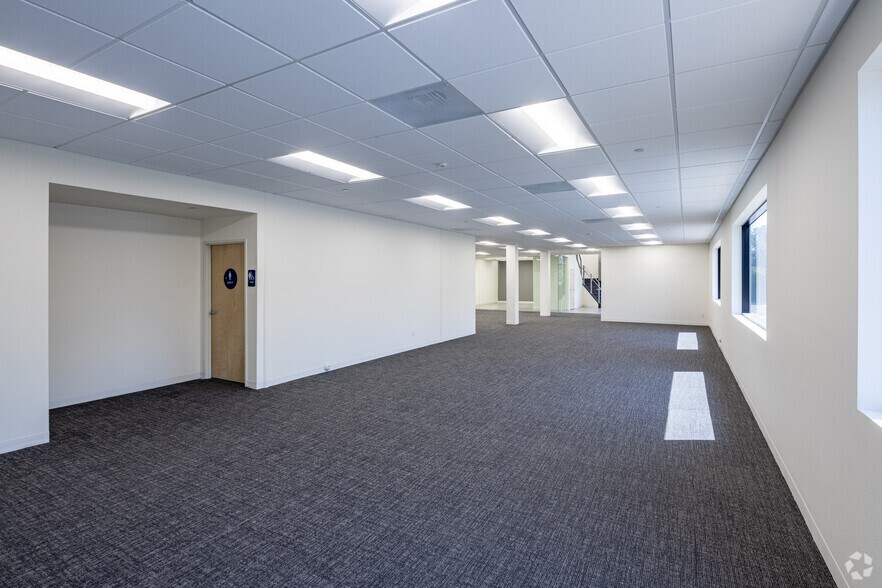 More Photos Of 1210-1230 N Red Gum St, Anaheim Warehouse For Lease