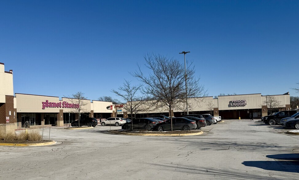 More Photos Of 2500 S Alpine Rd, Rockford Unknown For Lease