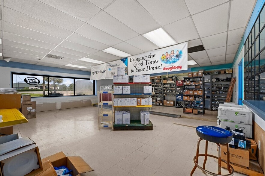 More Photos Of , Panama City General Retail For Sale