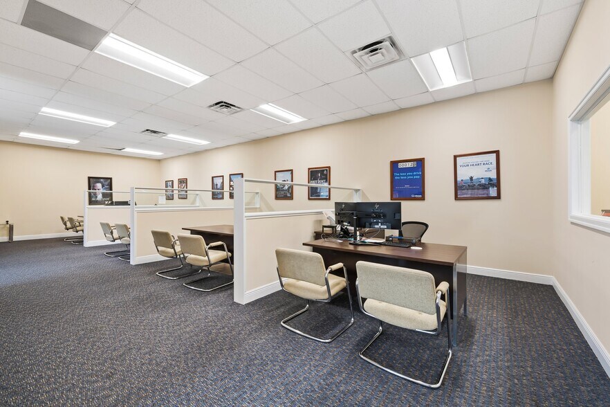 More Photos Of 11 W State Road 84, Fort Lauderdale Office For Lease