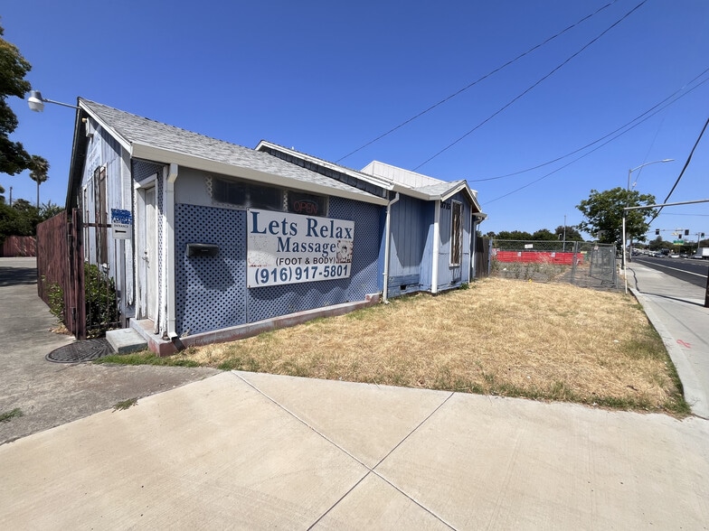 More Photos Of 3715 47th Ave, Sacramento Office For Sale