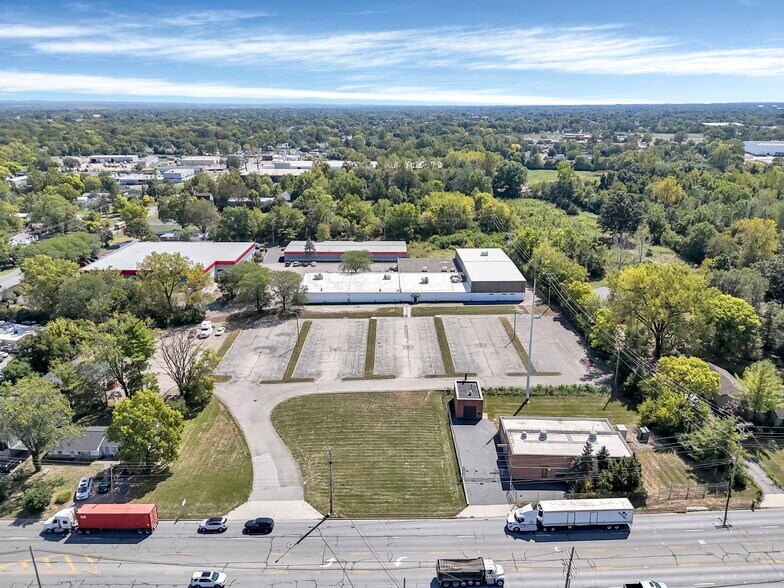 More Photos Of 799 N Hague Ave, Columbus Warehouse For Lease