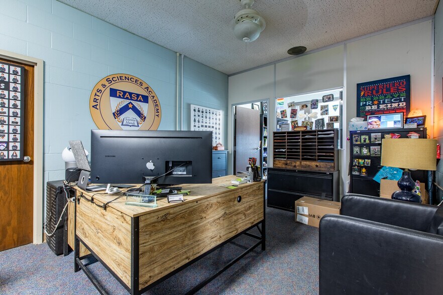 More Photos Of 974 Skyline Dr SW, Rochester Religious Facility For Lease